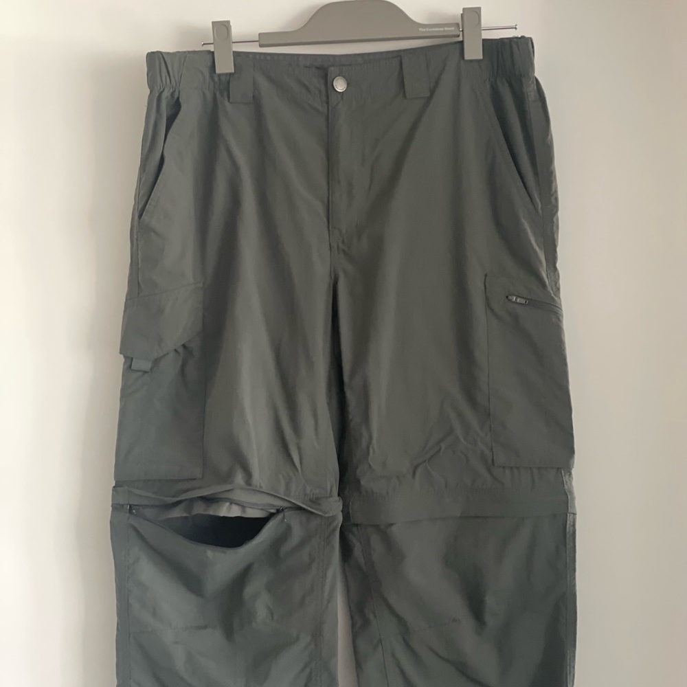 Columbia men’s cargo 34/32